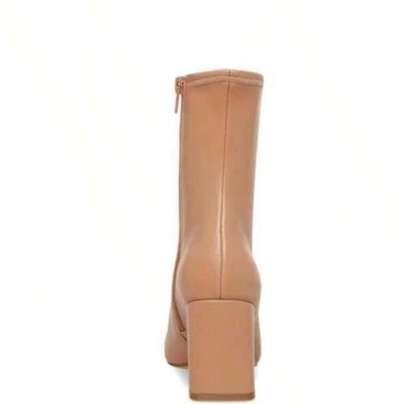 Steve Madden Harli Boot in Blush NWOT - Picture 2 of 7